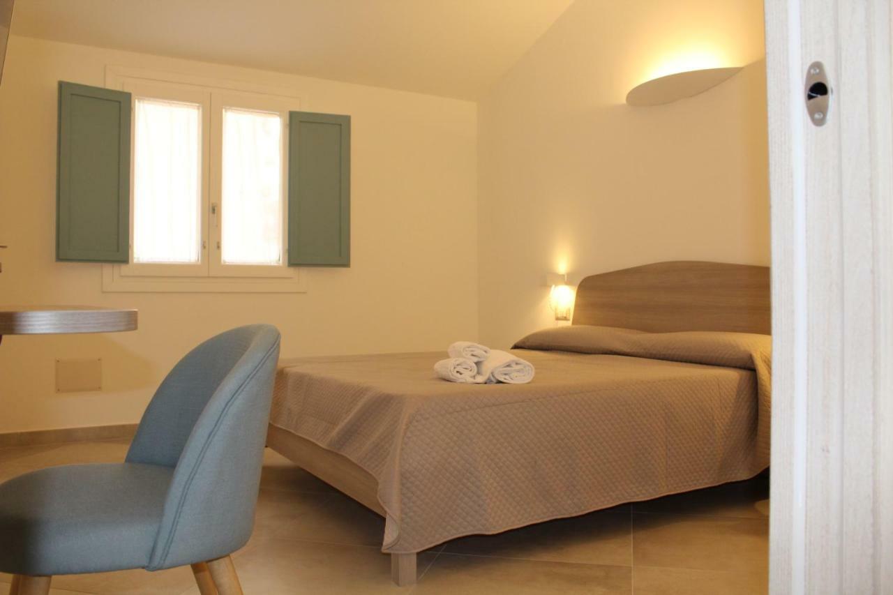 Hotel Domo'E Sorres Olbia Exterior foto