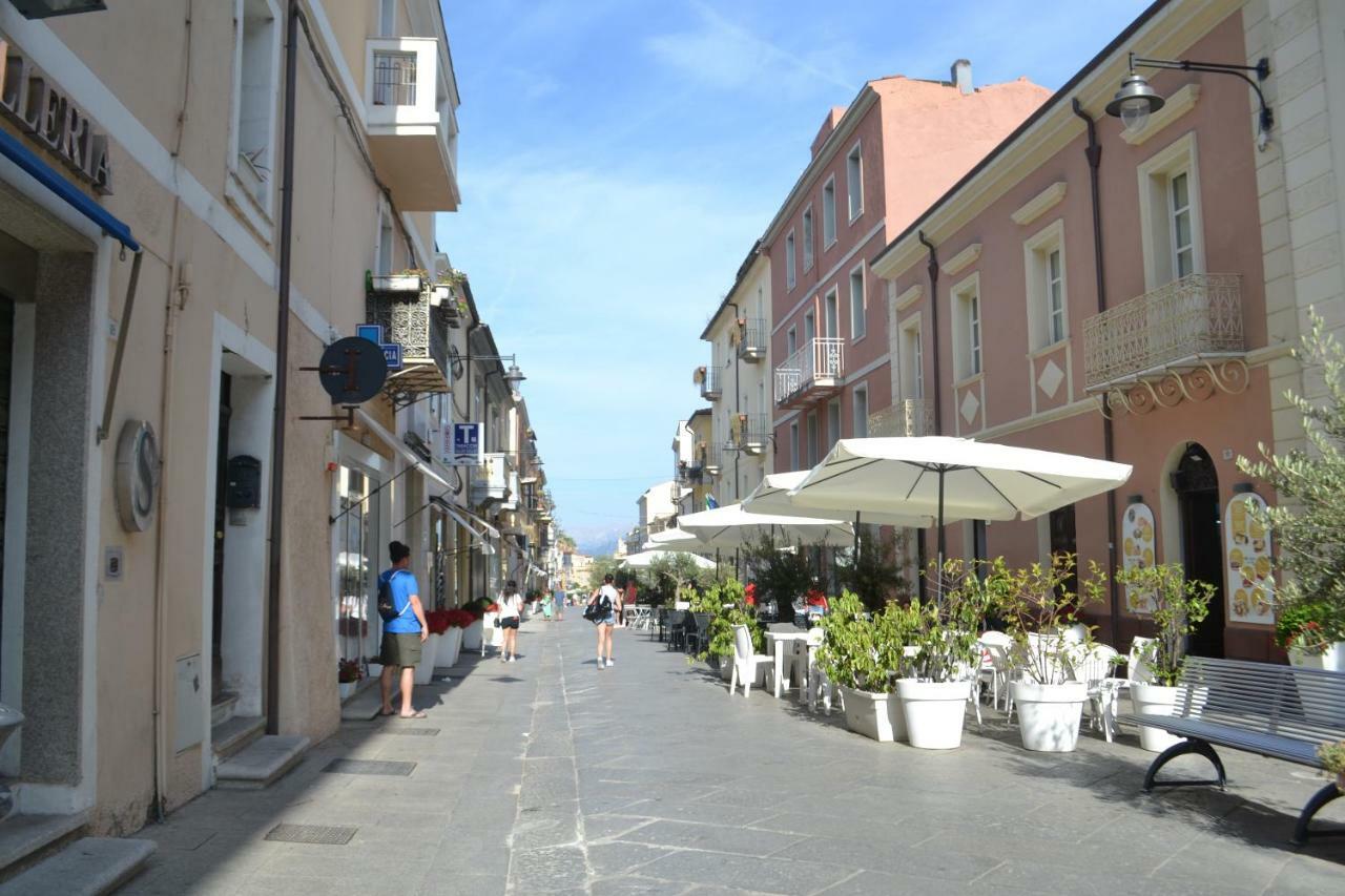 Hotel Domo'E Sorres Olbia Exterior foto