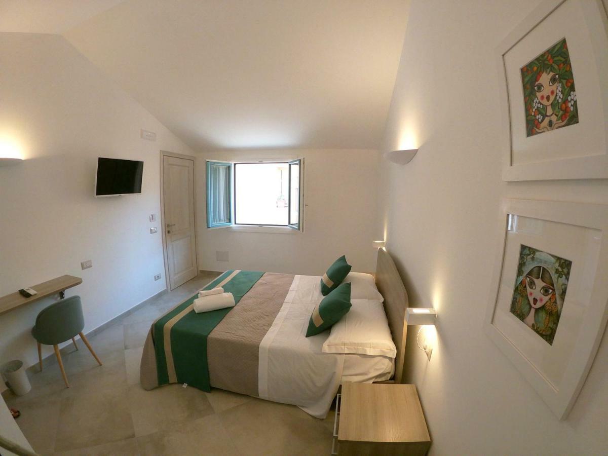 Hotel Domo'E Sorres Olbia Exterior foto